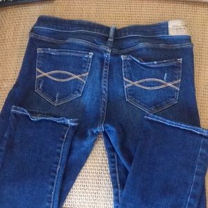 Perfect condition, Abercrombie & Fitch 28x35